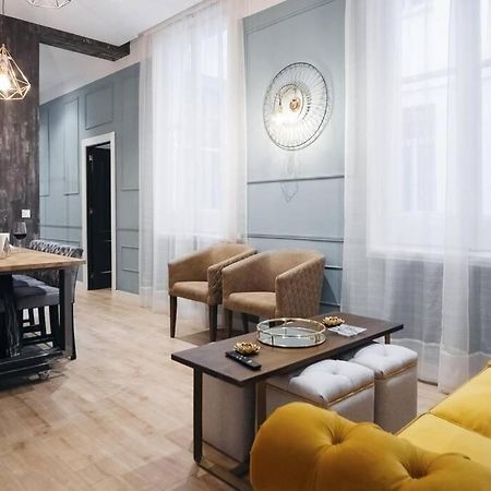 Apartamentos Plaza De Pedro Zerolo III Madrid Bagian luar foto