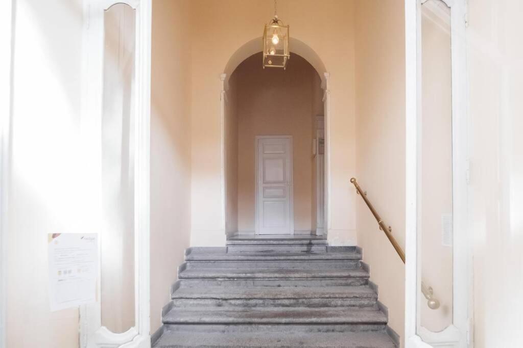 Apartamentos Plaza De Pedro Zerolo III Madrid Bagian luar foto